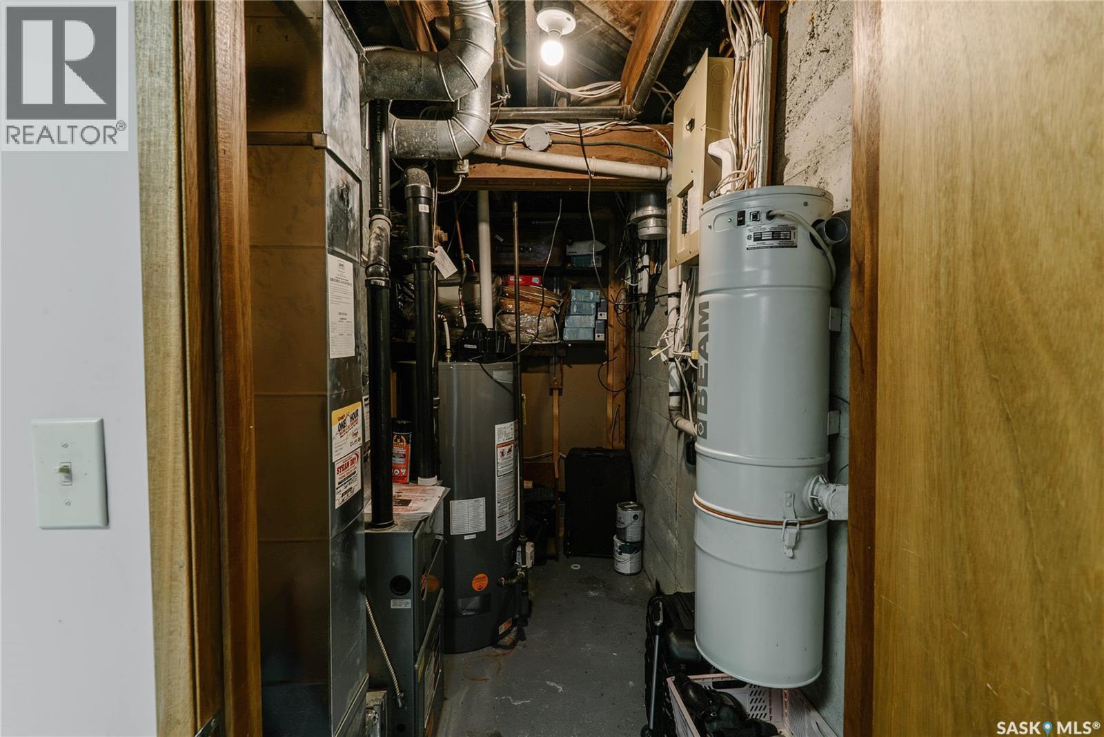 101 106Th Street W, Saskatoon, SK - Indoor Photo Showing Basement