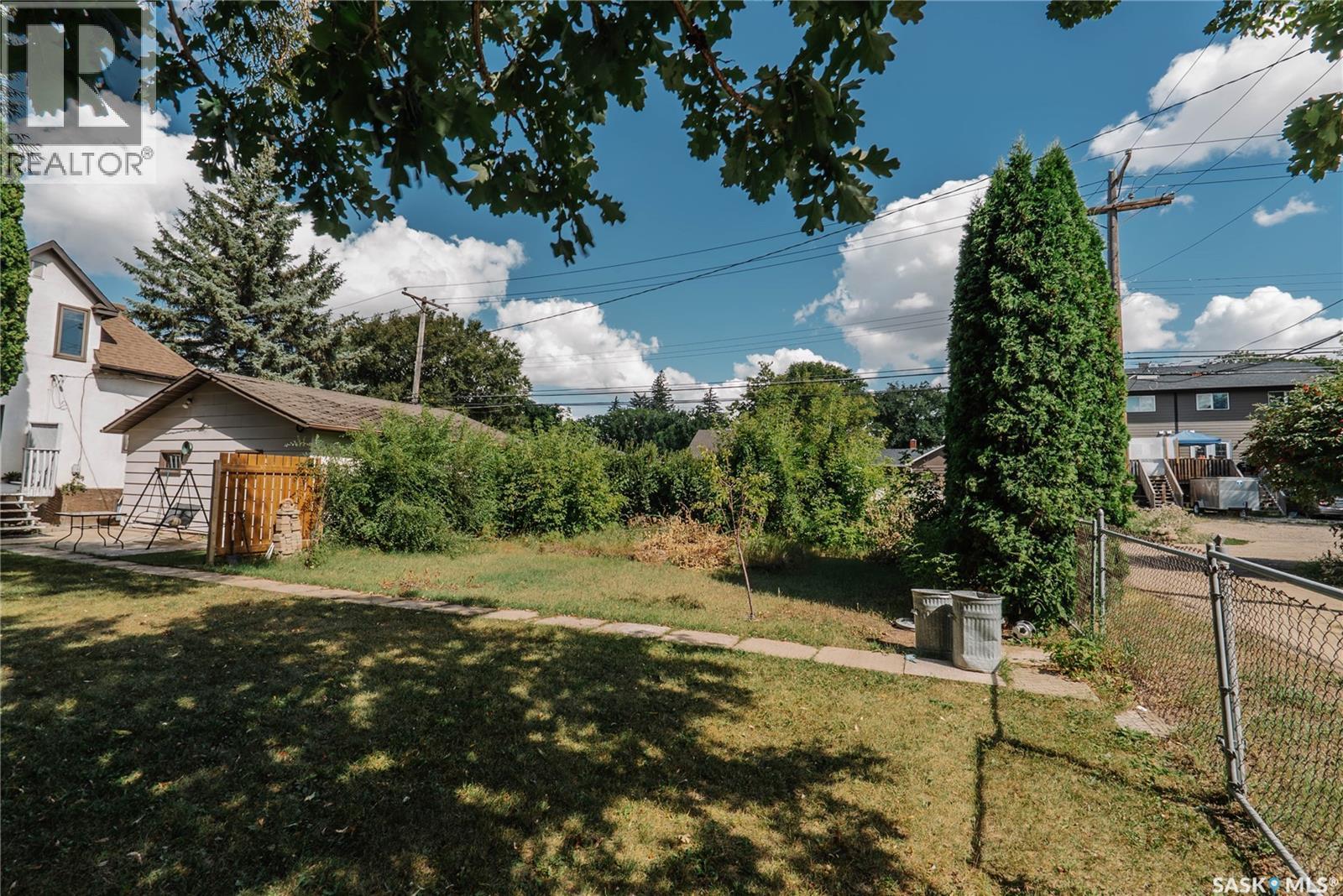 101 106Th Street W, Saskatoon, SK - Outdoor