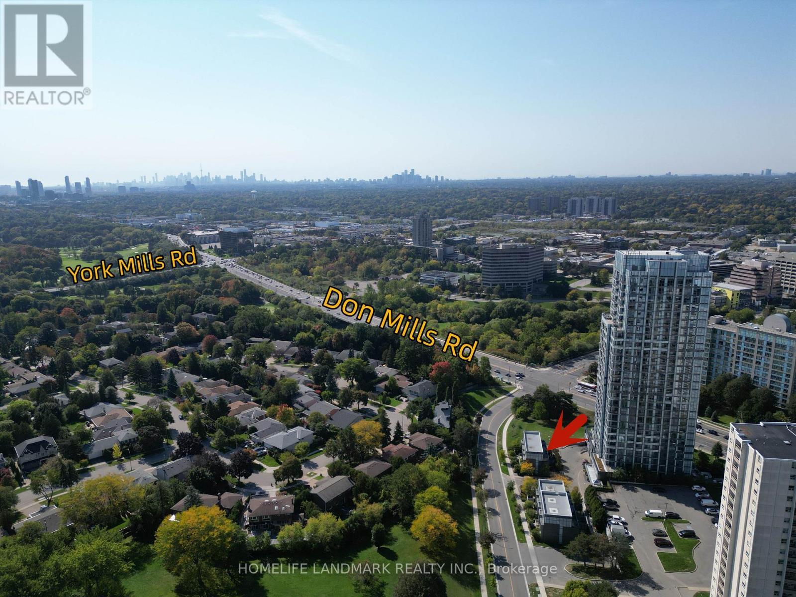 Th12 - 18 Graydon Hall Drive, Toronto, ON - Outdoor With View