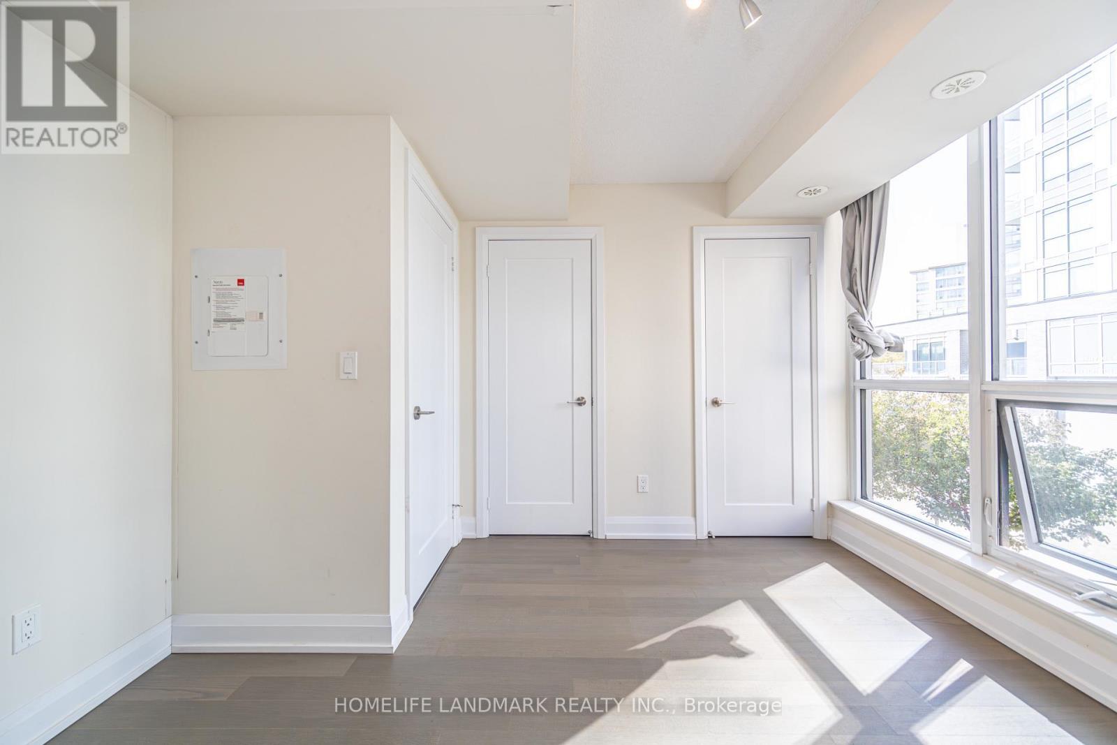 Th12 - 18 Graydon Hall Drive, Toronto, ON - Indoor Photo Showing Other Room