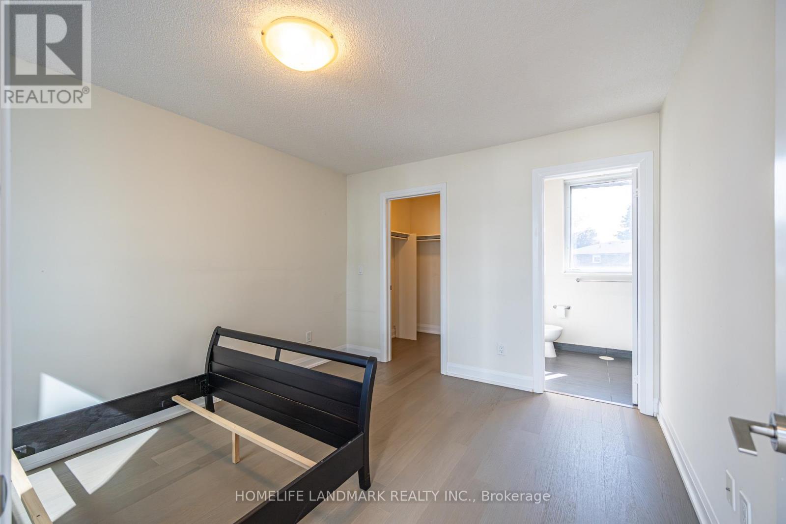 Th12 - 18 Graydon Hall Drive, Toronto, ON - Indoor Photo Showing Other Room