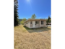 4 2725 DUBOIS ROAD Williams Lake, BC V2G 5C1