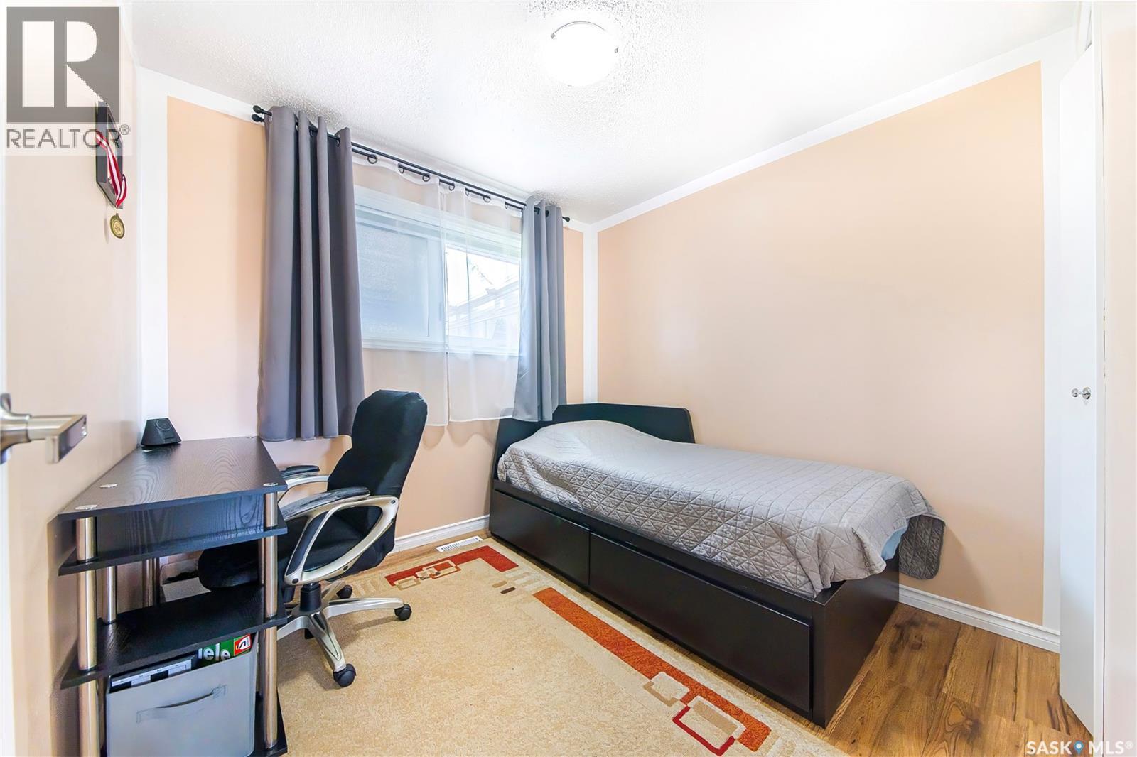 316 3Rd Avenue, Meacham, SK - Indoor Photo Showing Bedroom