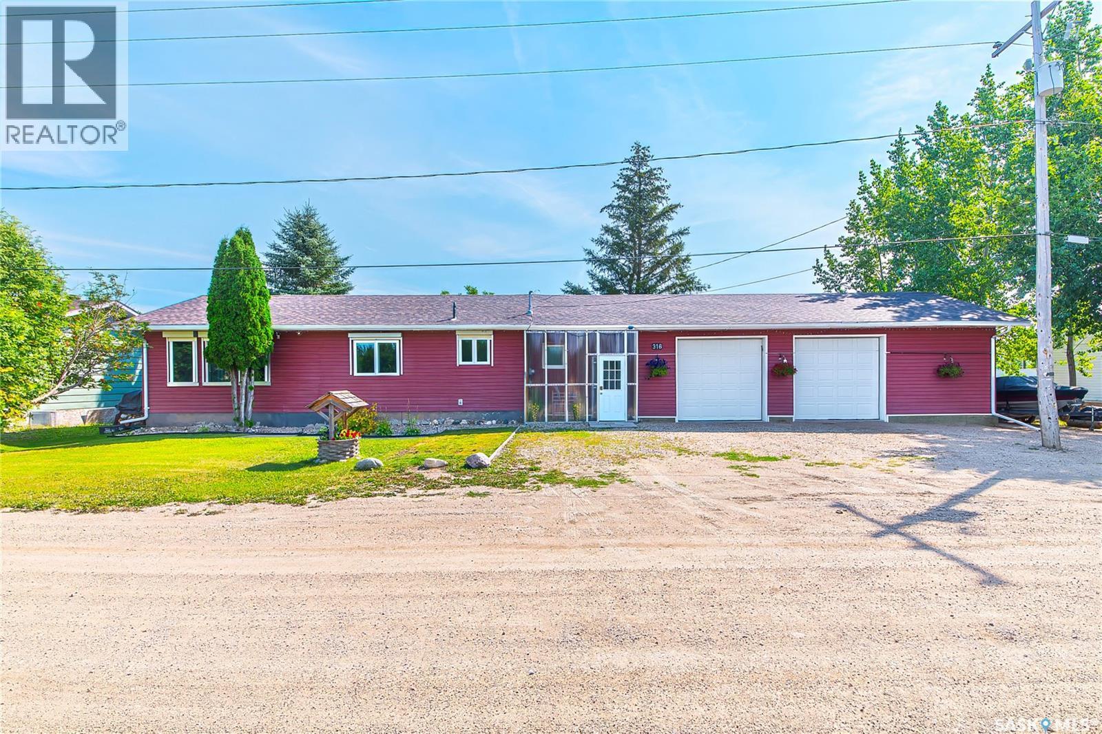 316 3Rd Avenue, Meacham, SK - Outdoor