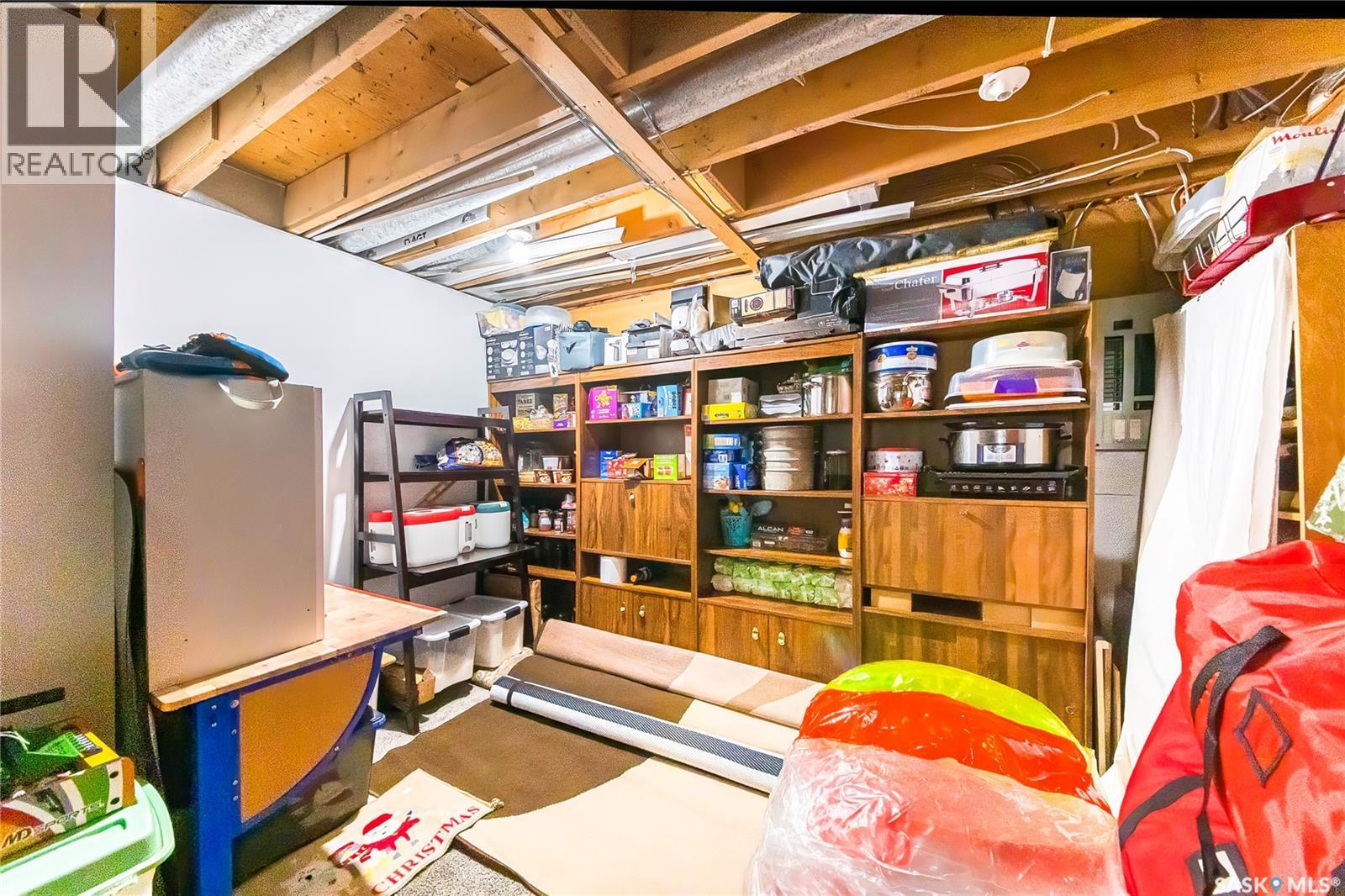 316 3Rd Avenue, Meacham, SK - Indoor