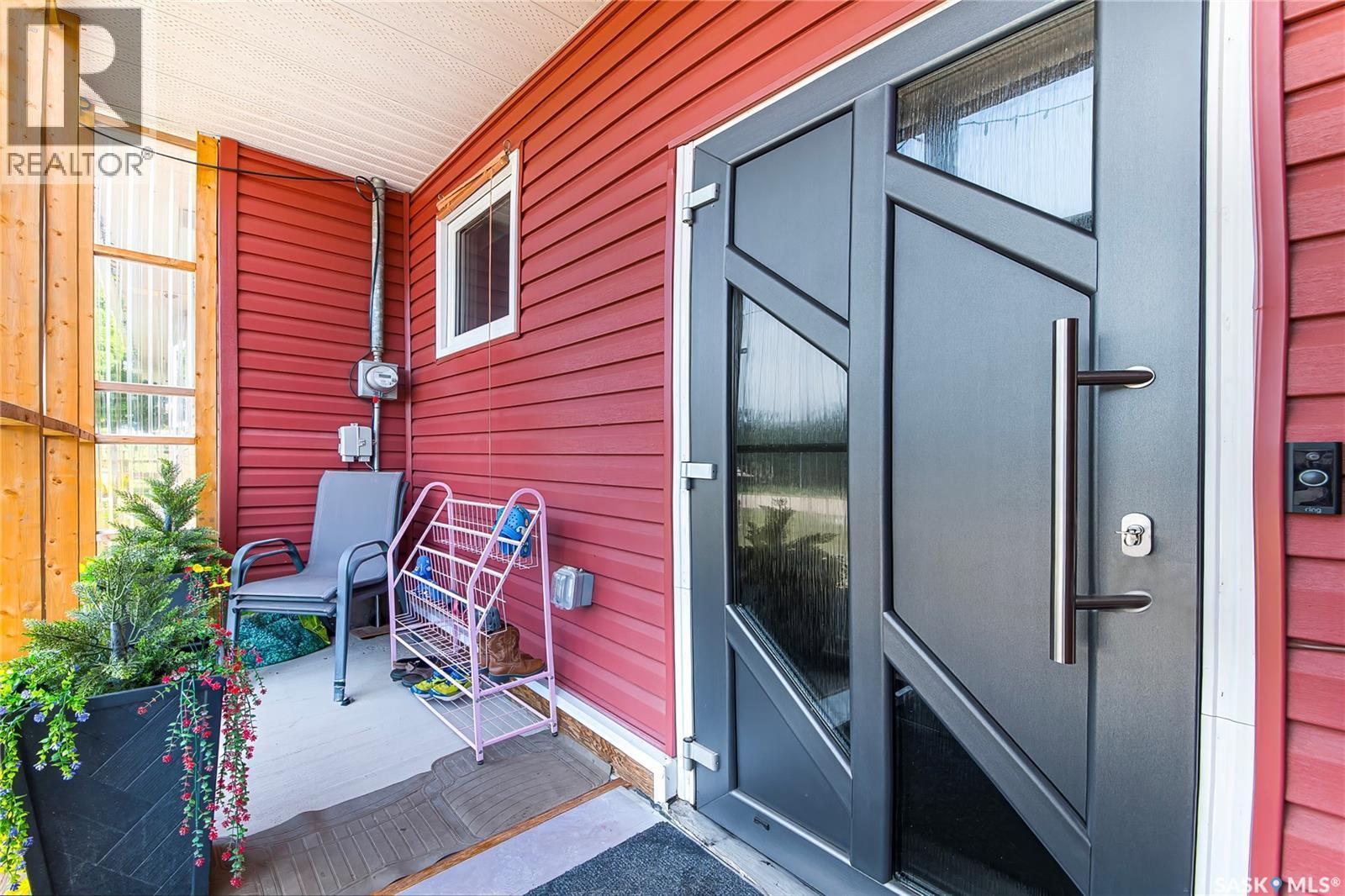 316 3Rd Avenue, Meacham, SK - Outdoor With Exterior