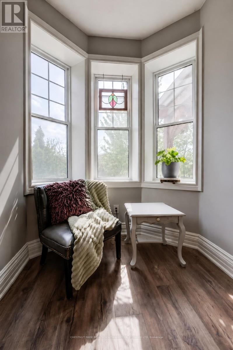 35 Schweitzer Street, Kitchener, ON - Indoor