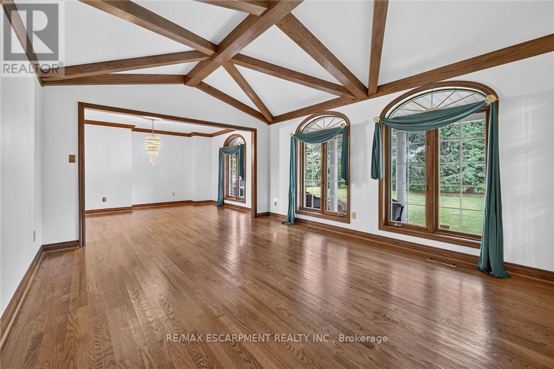 7011 Dickenson Road E, Hamilton, ON - Indoor Photo Showing Other Room