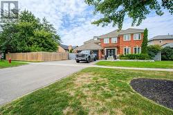 756 KINGSMERE AVENUE Newmarket, ON L3X 1K6