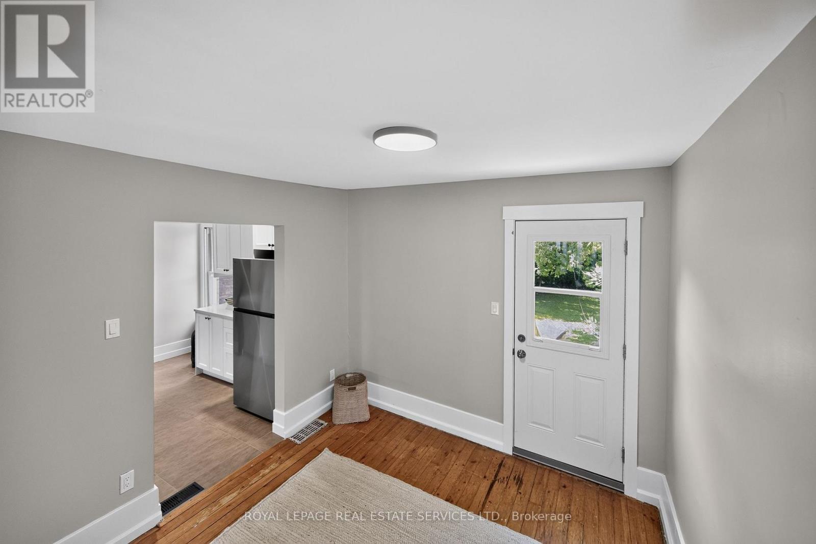 62 Erie Avenue, Hamilton, ON - Indoor Photo Showing Other Room