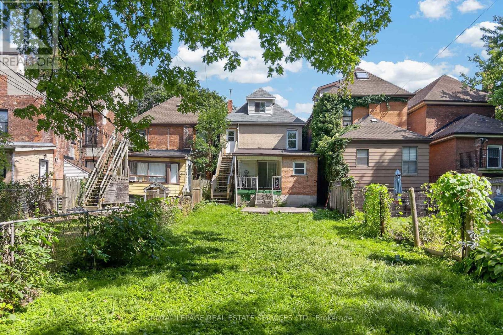62 Erie Avenue, Hamilton, ON - Outdoor