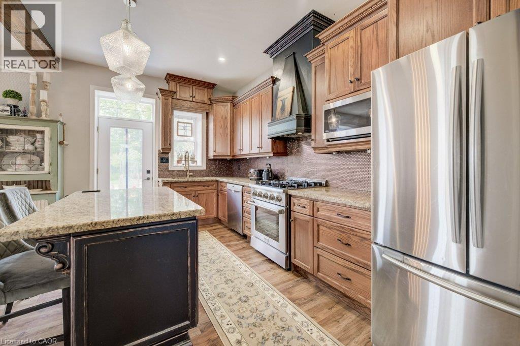 35 Schweitzer Street, Kitchener, ON - Indoor Photo Showing Kitchen With Upgraded Kitchen