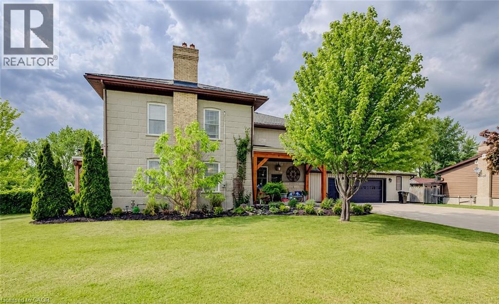 35 Schweitzer Street, Kitchener, ON - Outdoor