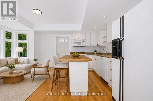 Living Room & Kitchen - 654 Duke Street, Cambridge, ON 