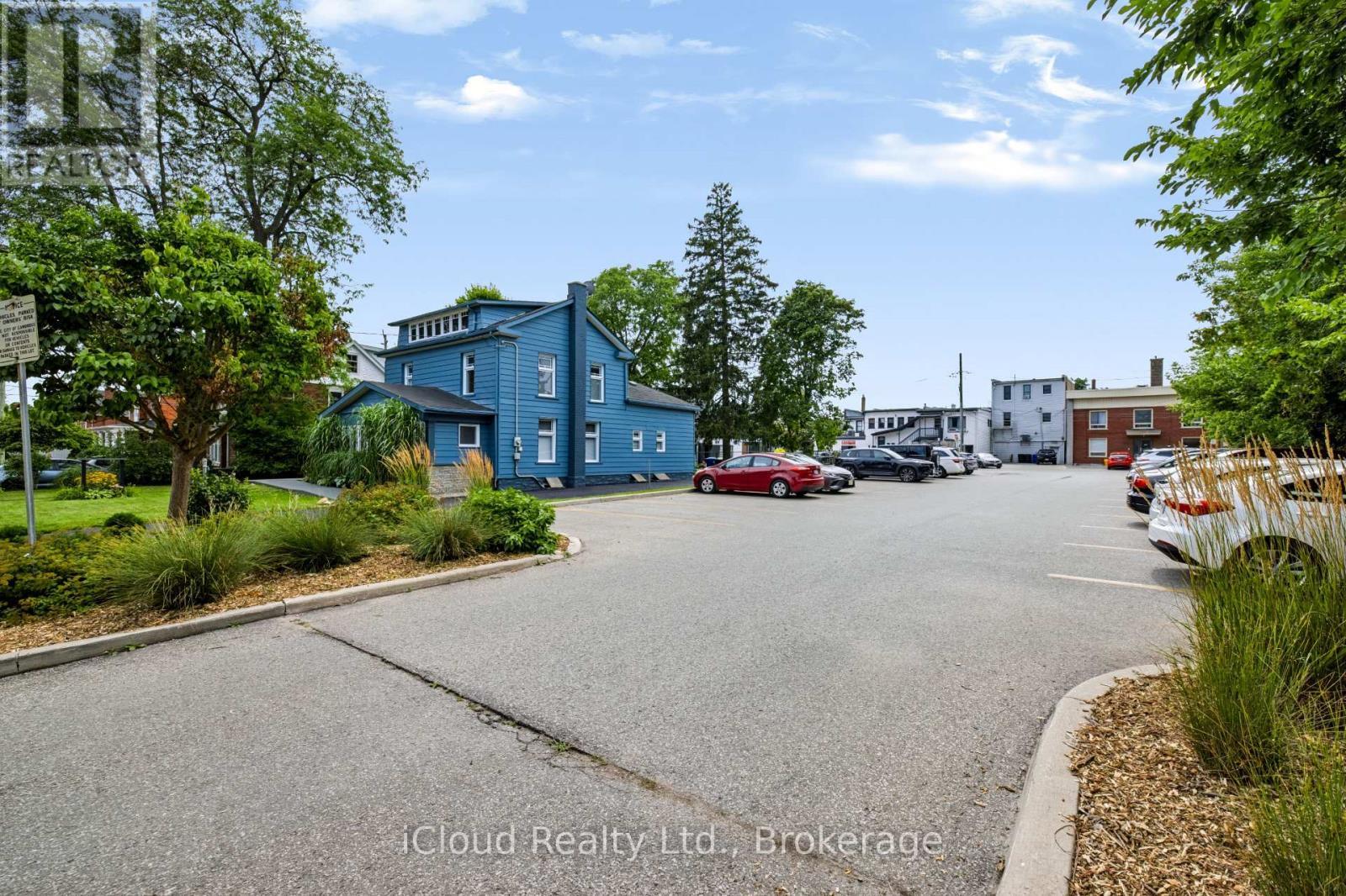 Property is located near public parking - 654 Duke Street, Cambridge, ON