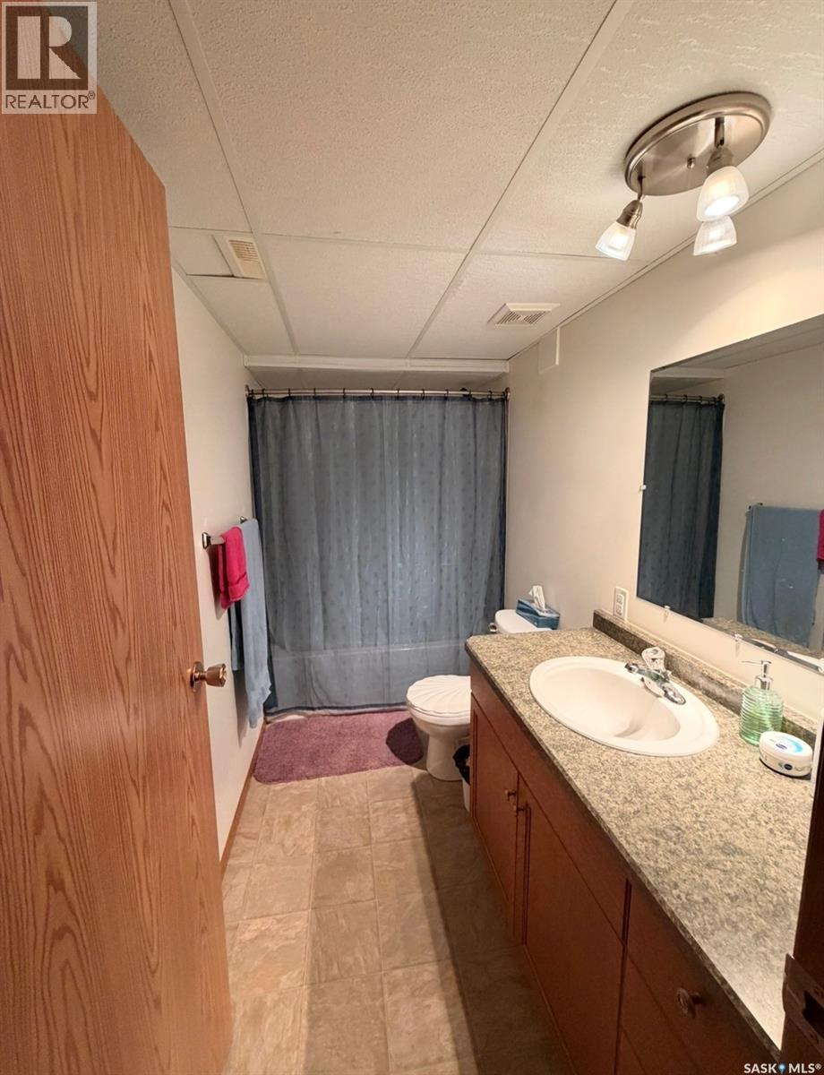 210 4Th Street E, Meadow Lake, SK