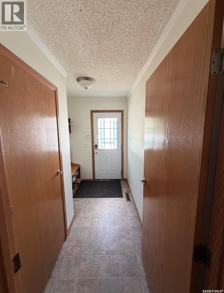 210 4Th Street E, Meadow Lake, SK