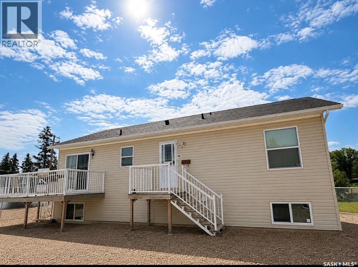 210 4Th Street E, Meadow Lake, SK