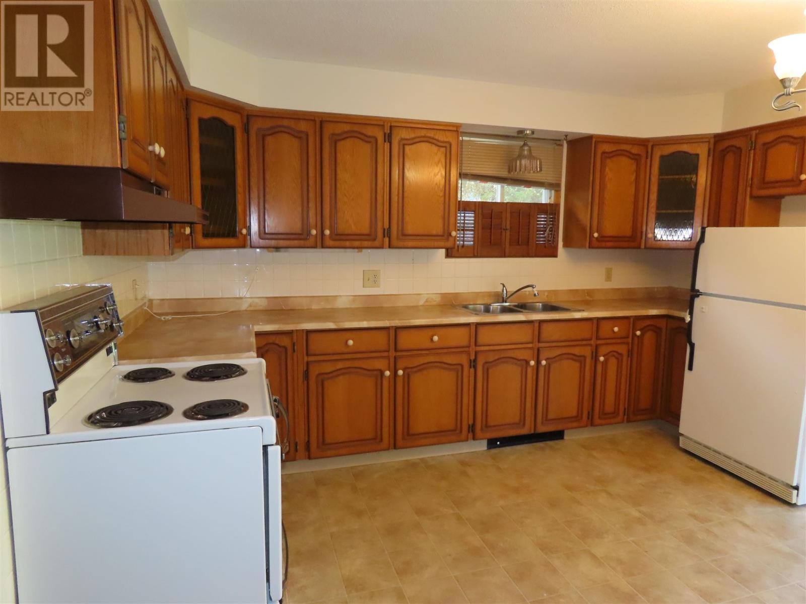 32 Breton Rd, Sault Ste Marie, ON