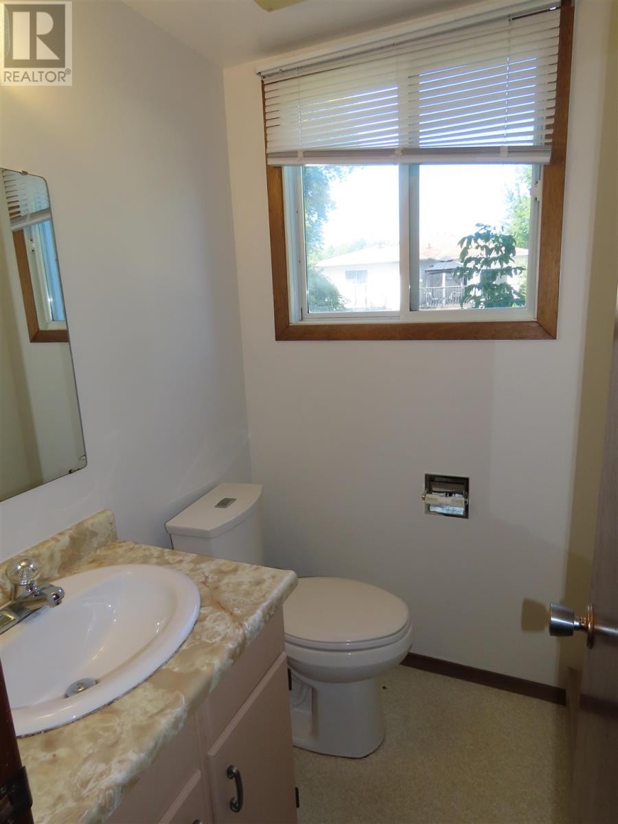 32 Breton Rd, Sault Ste Marie, ON