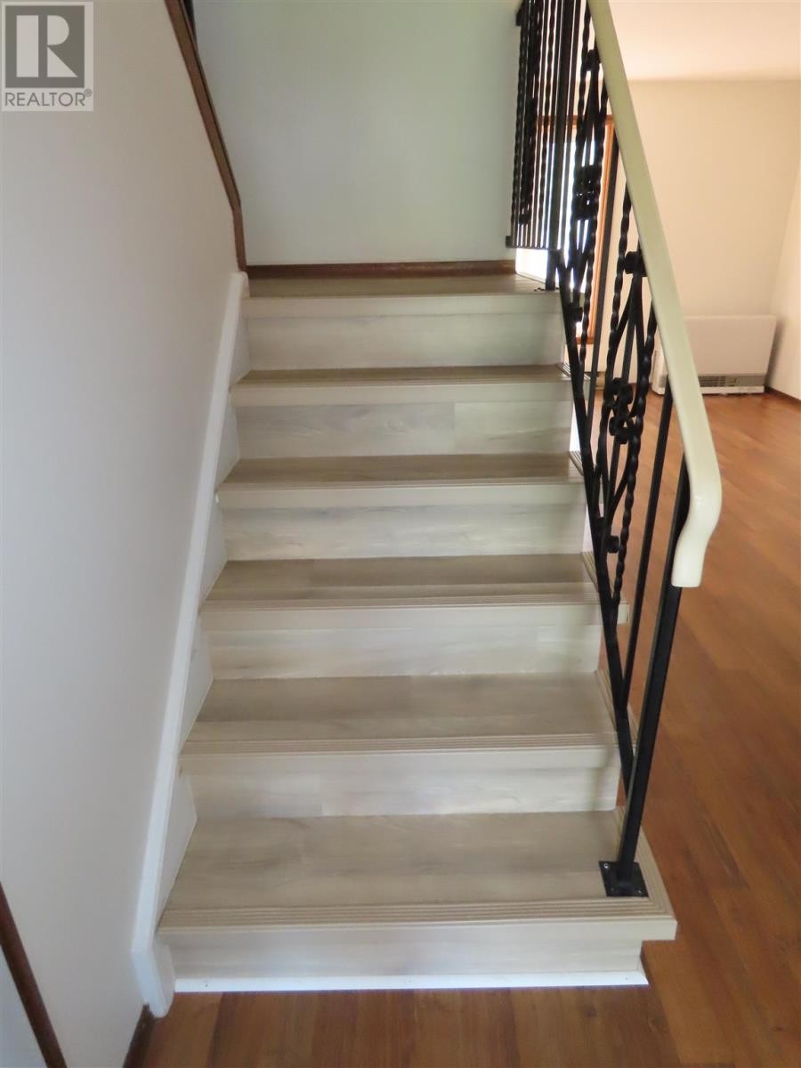 32 Breton Rd, Sault Ste Marie, ON