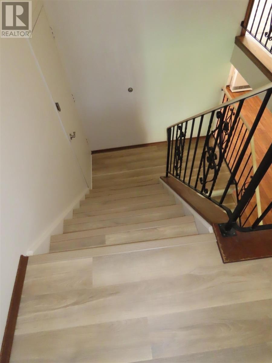 32 Breton Rd, Sault Ste Marie, ON