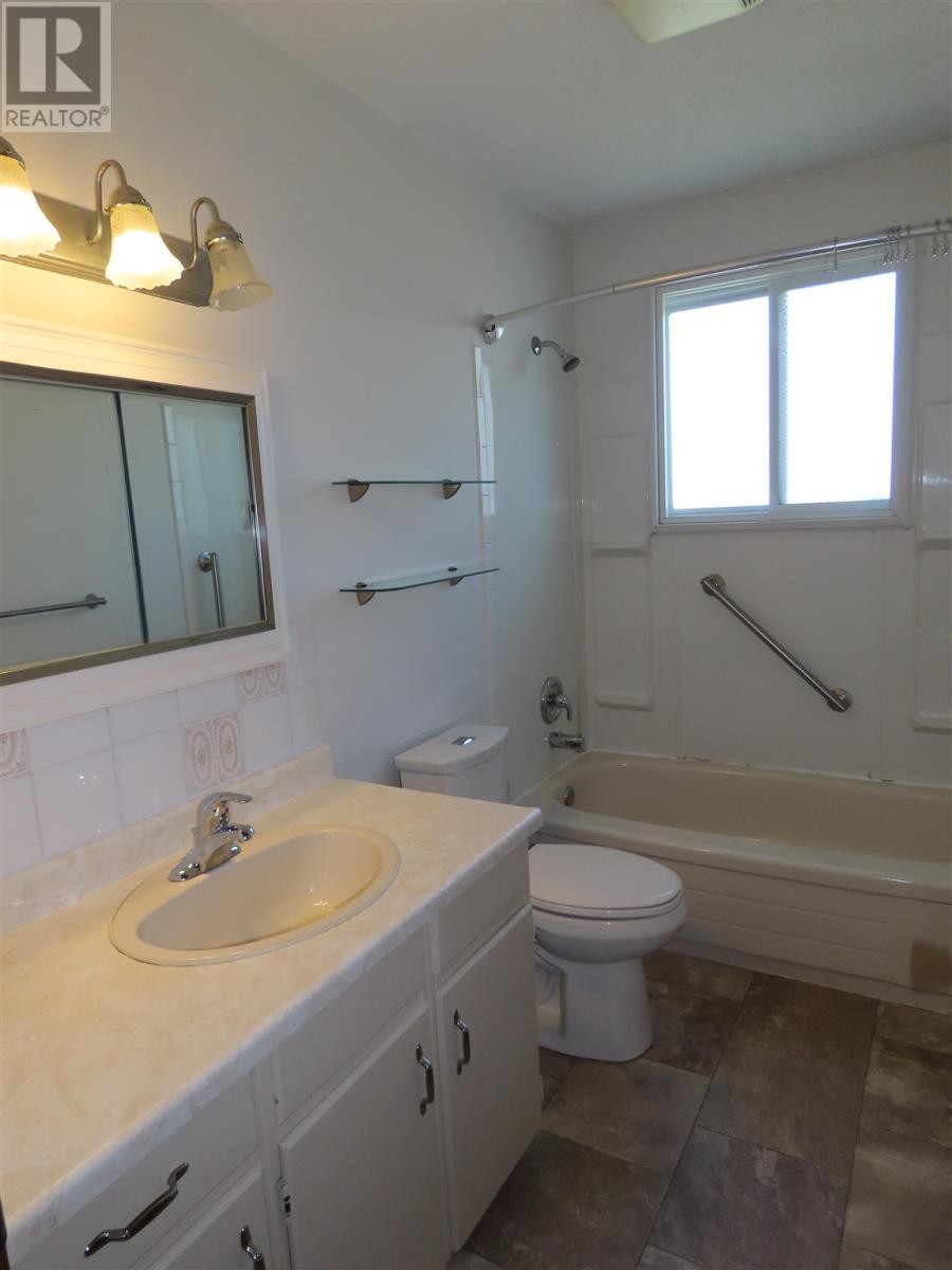 32 Breton Rd, Sault Ste Marie, ON