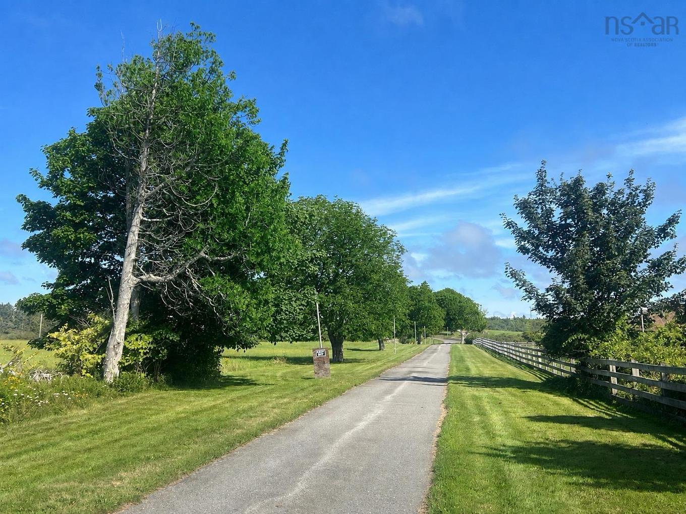355 Pleasant Street, Yarmouth, NS
