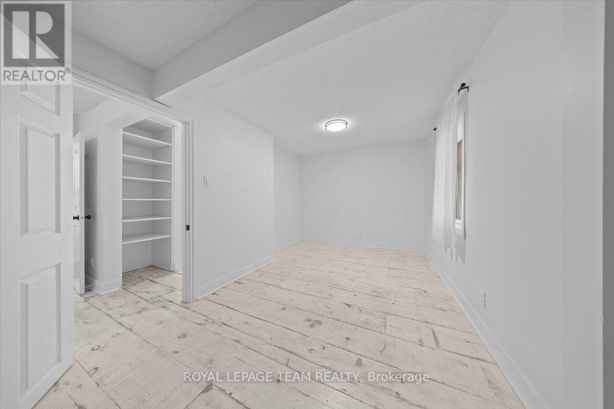 135 Upper Lorne Place, Ottawa, ON - Indoor Photo Showing Other Room