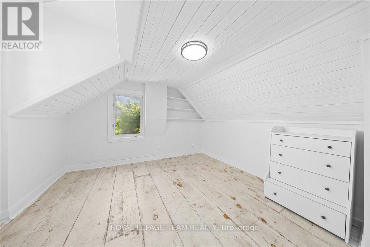 135 Upper Lorne Place, Ottawa, ON - Indoor Photo Showing Other Room