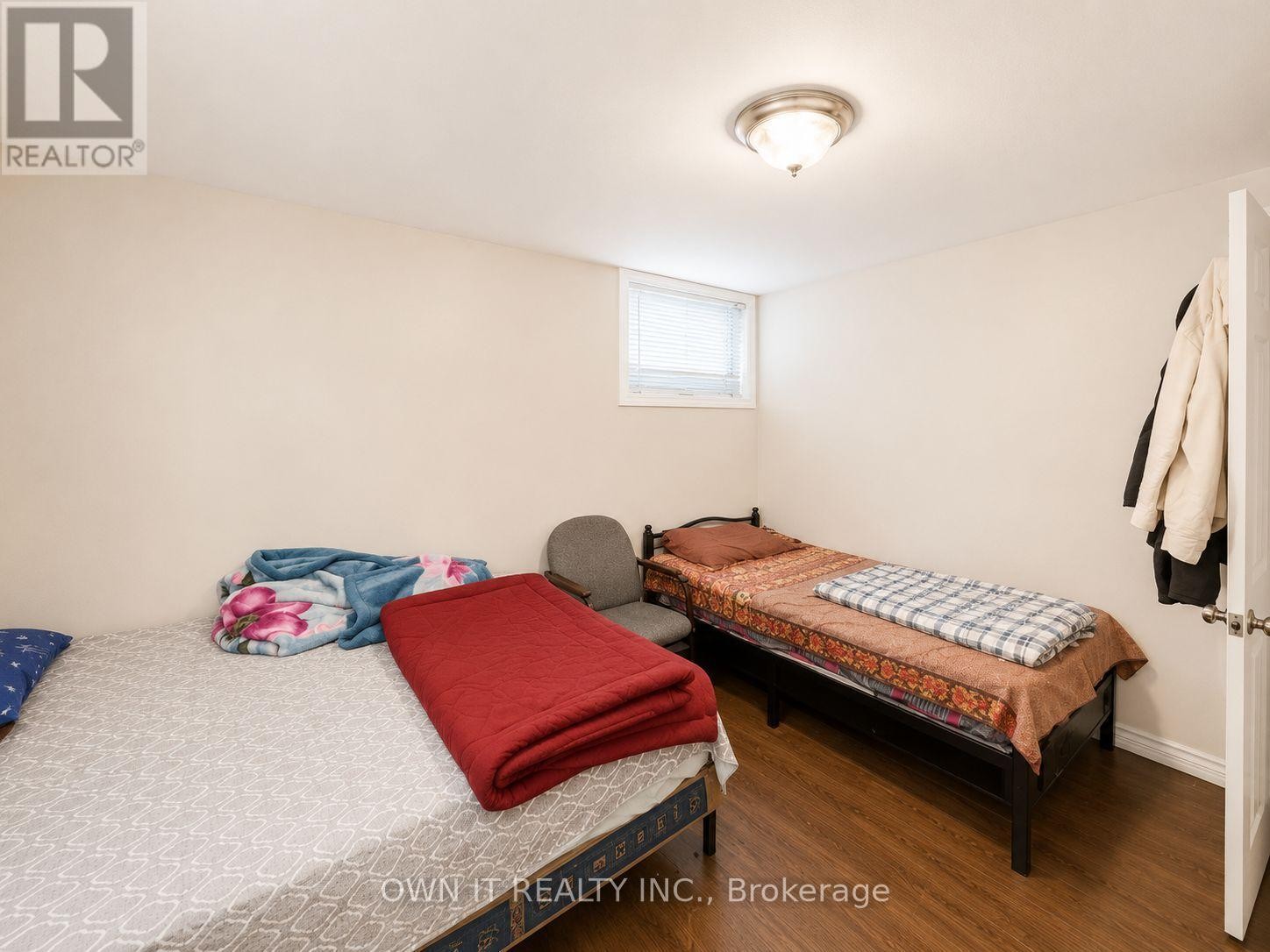 7104 Goreway Drive, Mississauga, ON