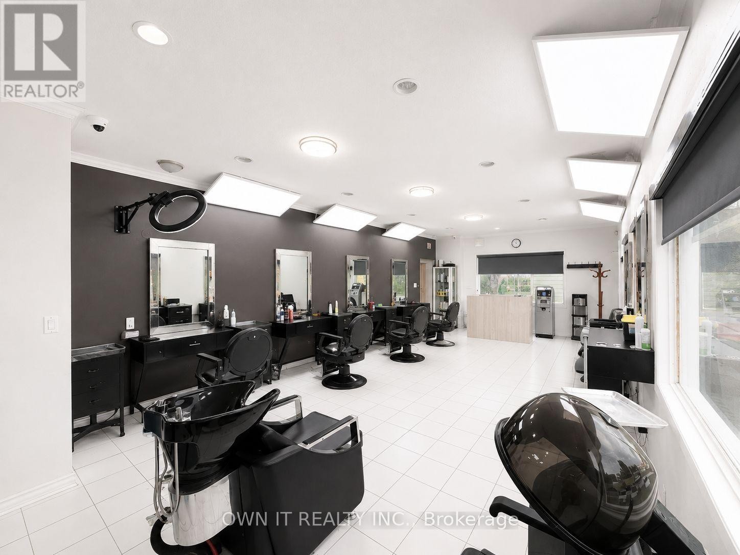 7104 Goreway Drive, Mississauga, ON
