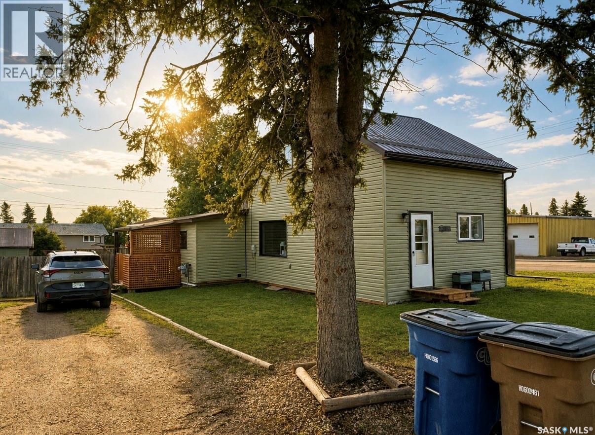 116 5Th Avenue N, Big River, SK - Outdoor