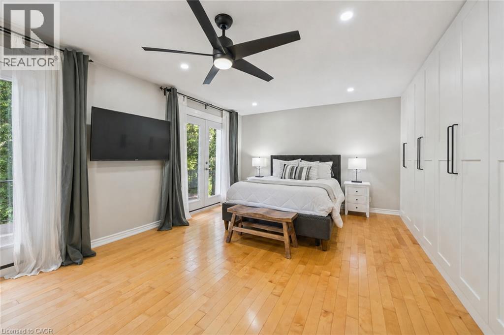 Hardwood-style flooring throughout with recessed lighting - 267 Abraham Street, Cambridge, ON - Indoor Photo Showing Bedroom