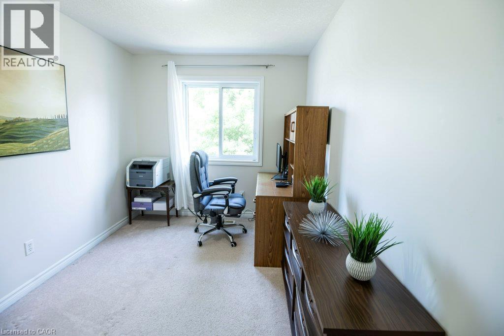 975 Strasburg Road Unit# 3, Kitchener, ON - Indoor Photo Showing Office