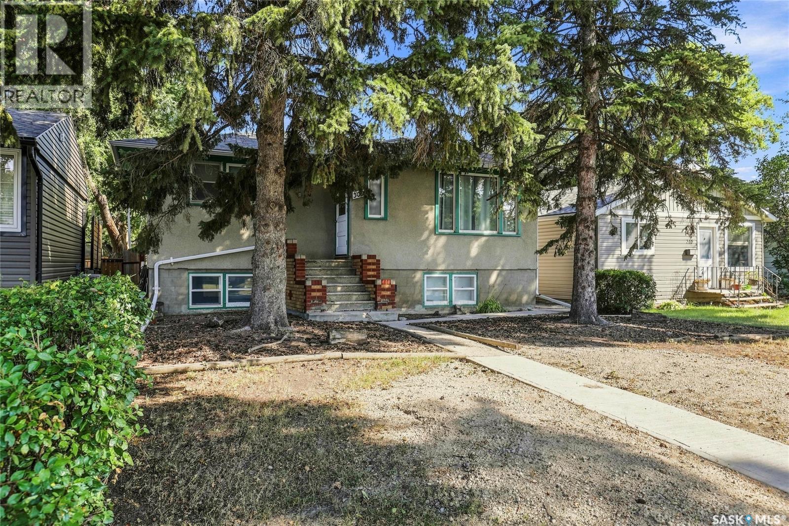 309 St John Street, Regina, SK - Outdoor