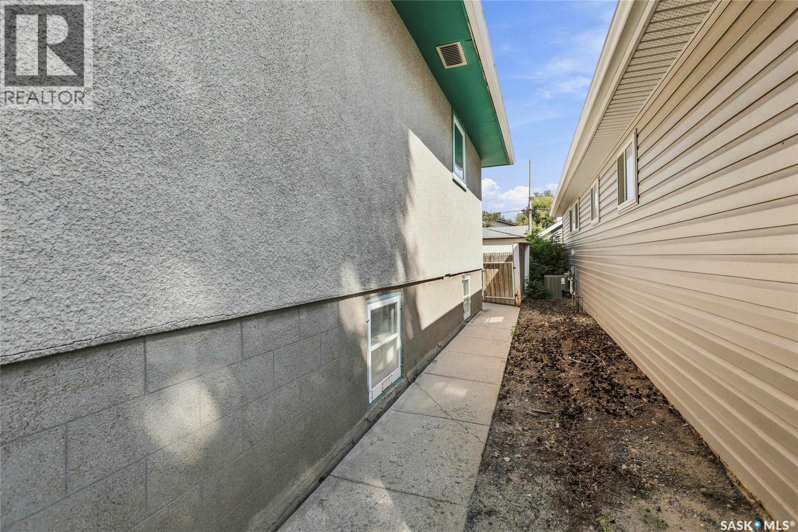 309 St John Street, Regina, SK - Outdoor With Exterior