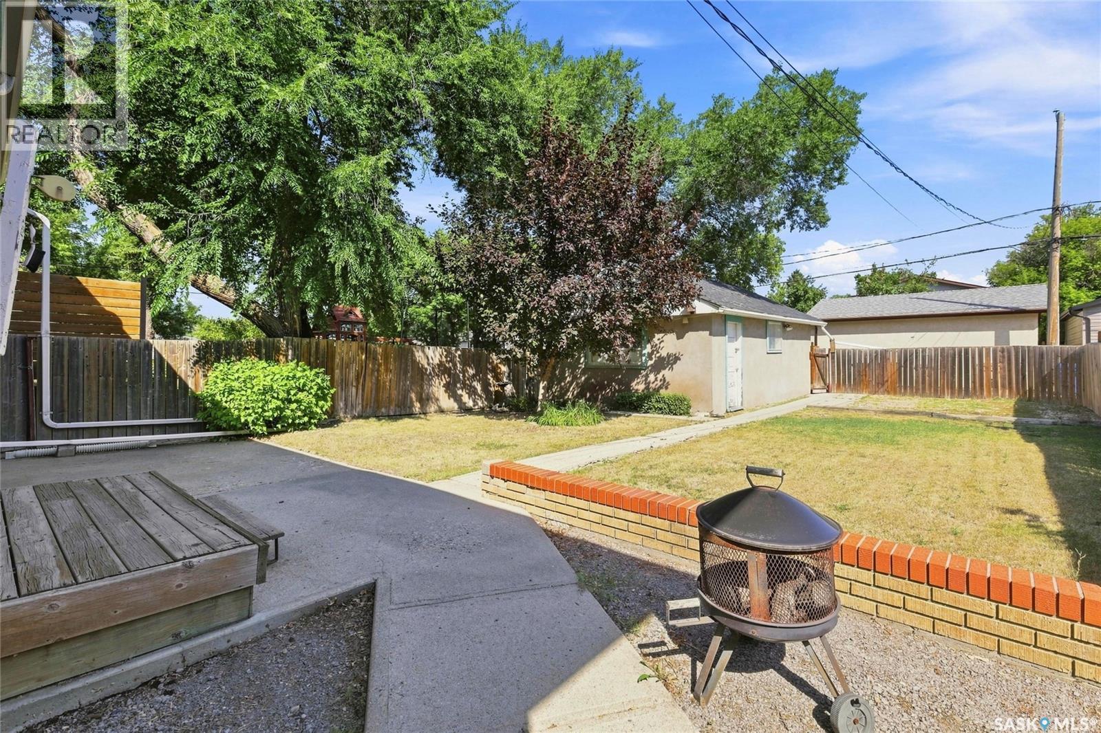 309 St John Street, Regina, SK - Outdoor