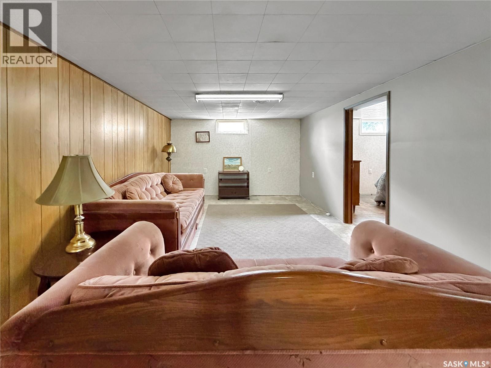 507 Prairie Avenue, Arcola, SK - Indoor Photo Showing Other Room