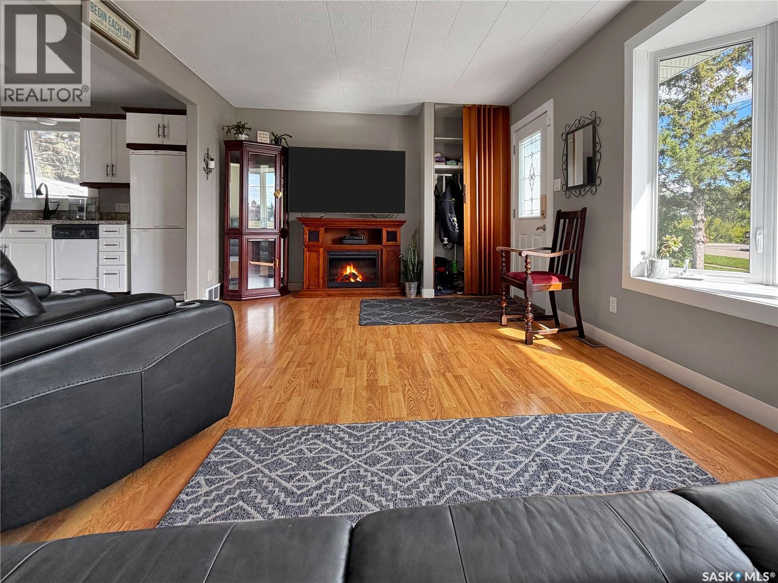 507 Prairie Avenue, Arcola, SK - Indoor