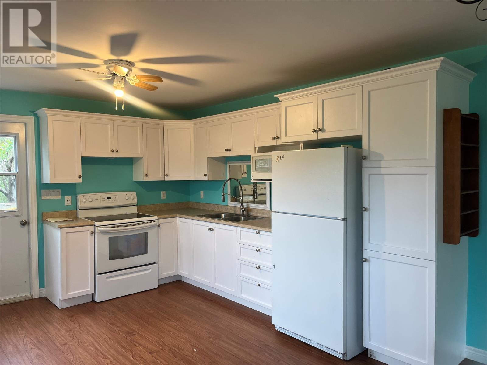 201 Main Road, Aquaforte, NL - Indoor Photo Showing Kitchen With Double Sink