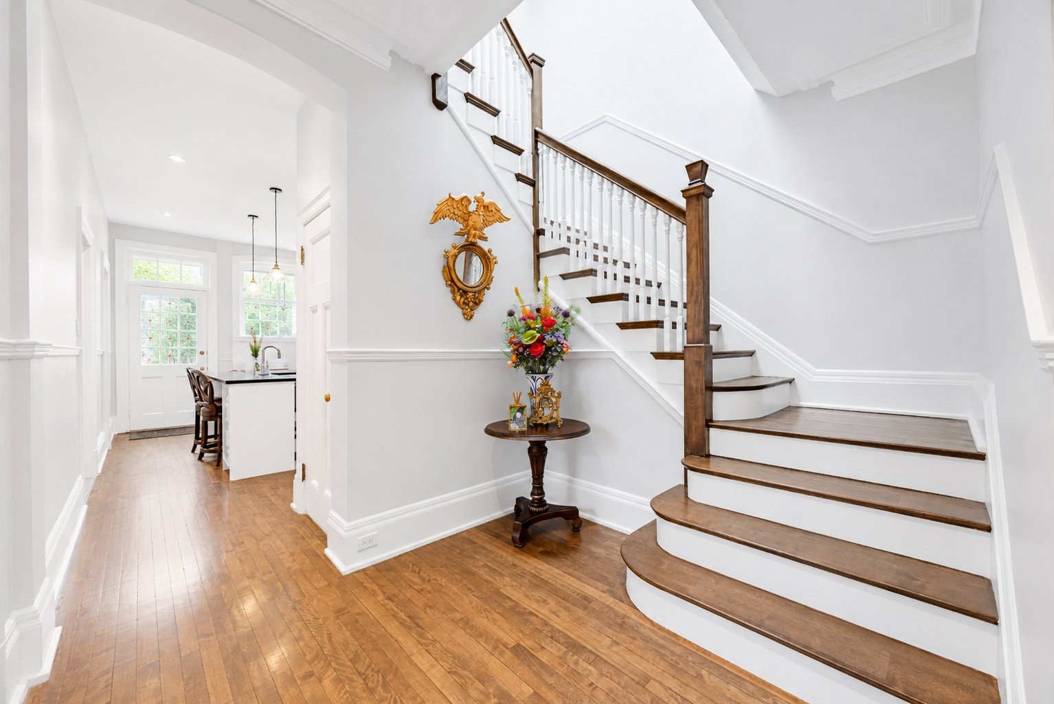 Staircase - 377 Av. Claremont, Westmount, QC - Indoor Photo Showing Other Room