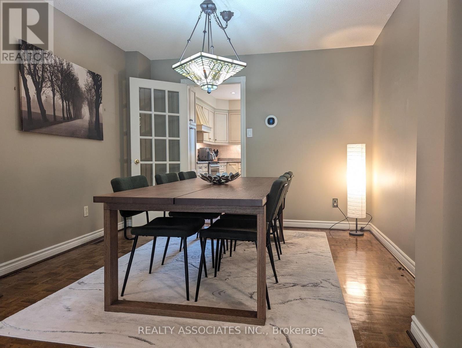 3279 Charlebrook Court, Mississauga, ON - Indoor Photo Showing Dining Room