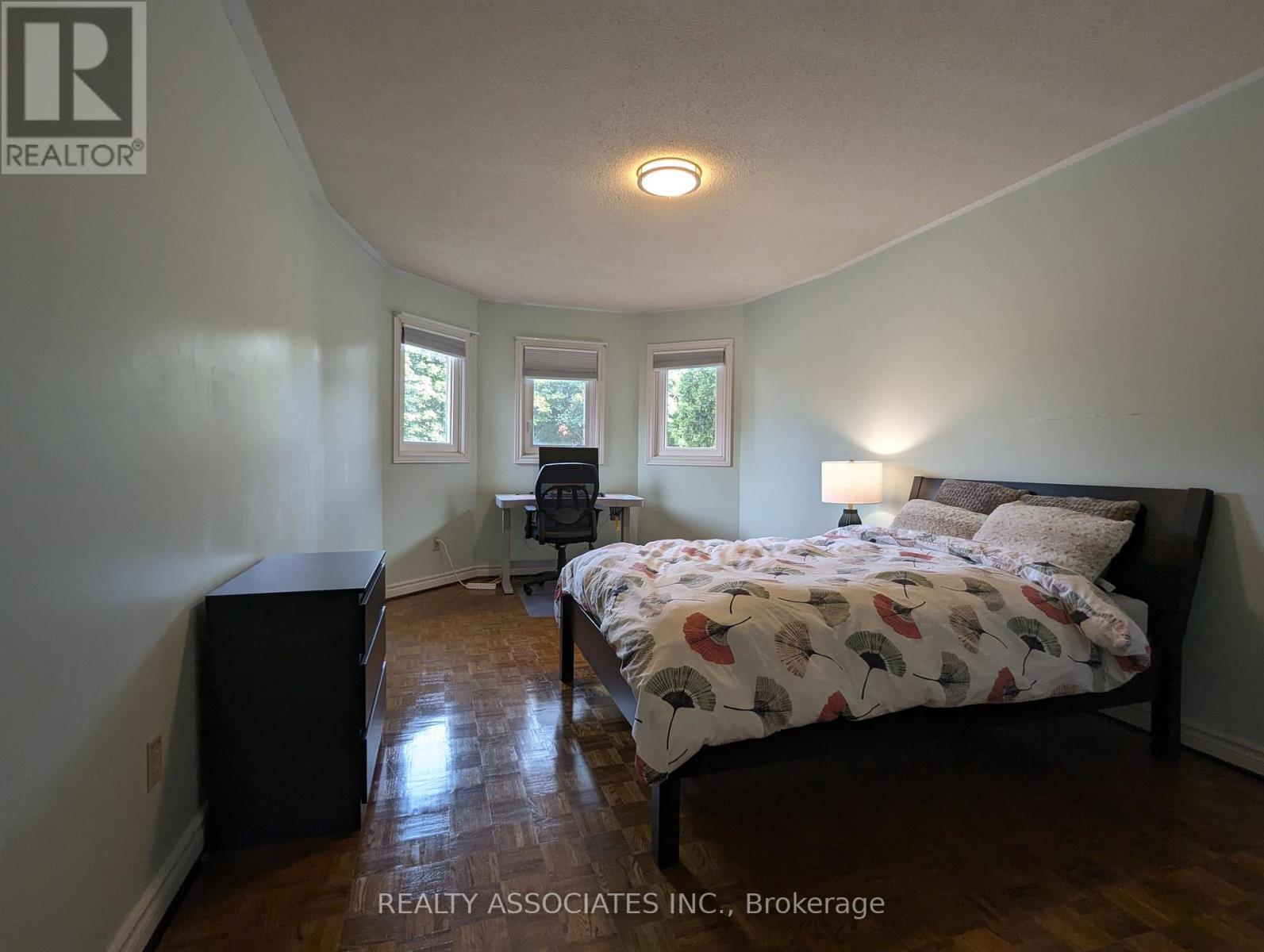 3279 Charlebrook Court, Mississauga, ON - Indoor Photo Showing Bedroom