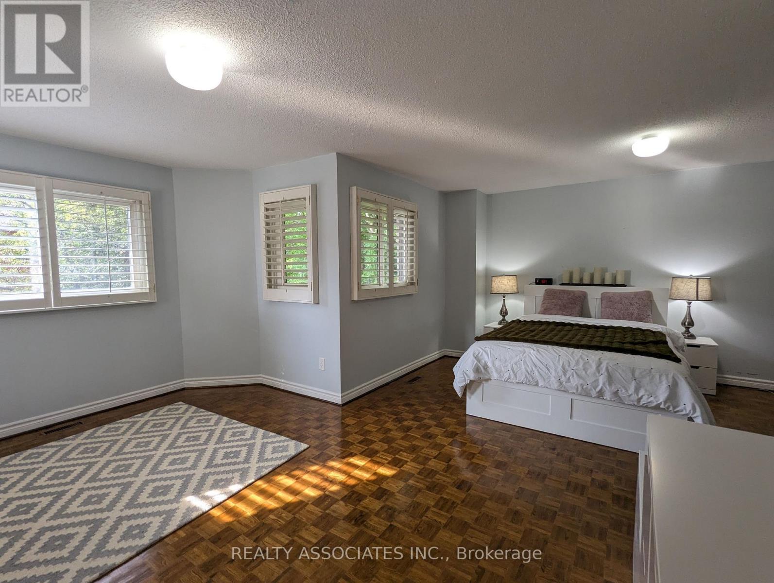 3279 Charlebrook Court, Mississauga, ON - Indoor Photo Showing Bedroom