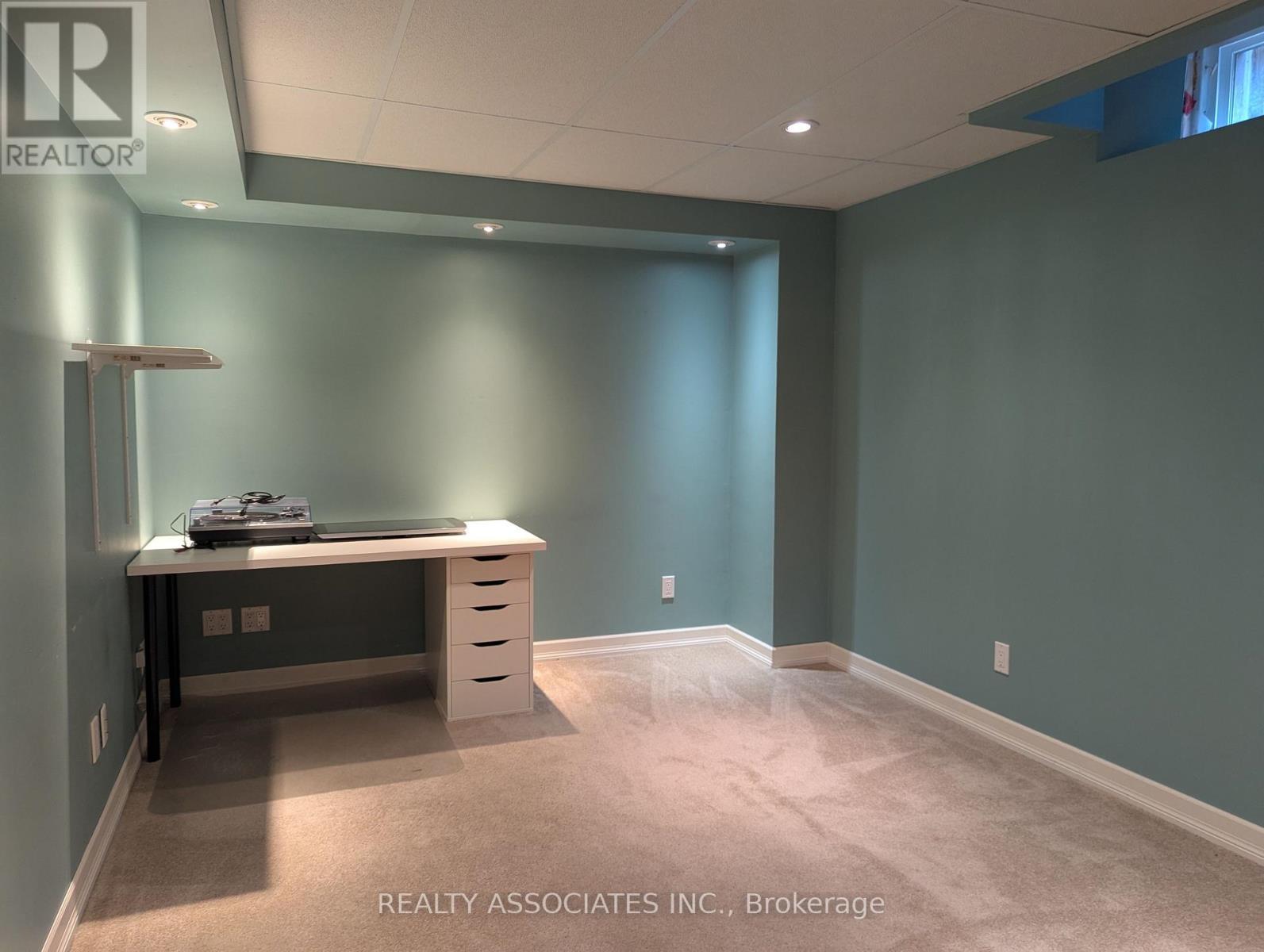 3279 Charlebrook Court, Mississauga, ON - Indoor Photo Showing Other Room