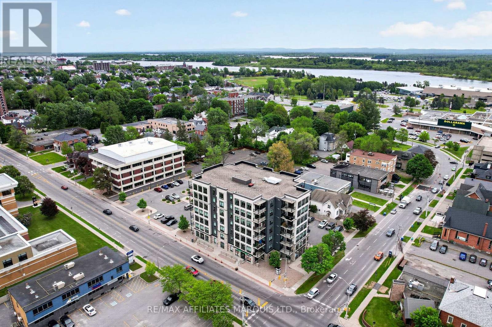604 - 108 Second Street E, Cornwall, ON - Outdoor With View