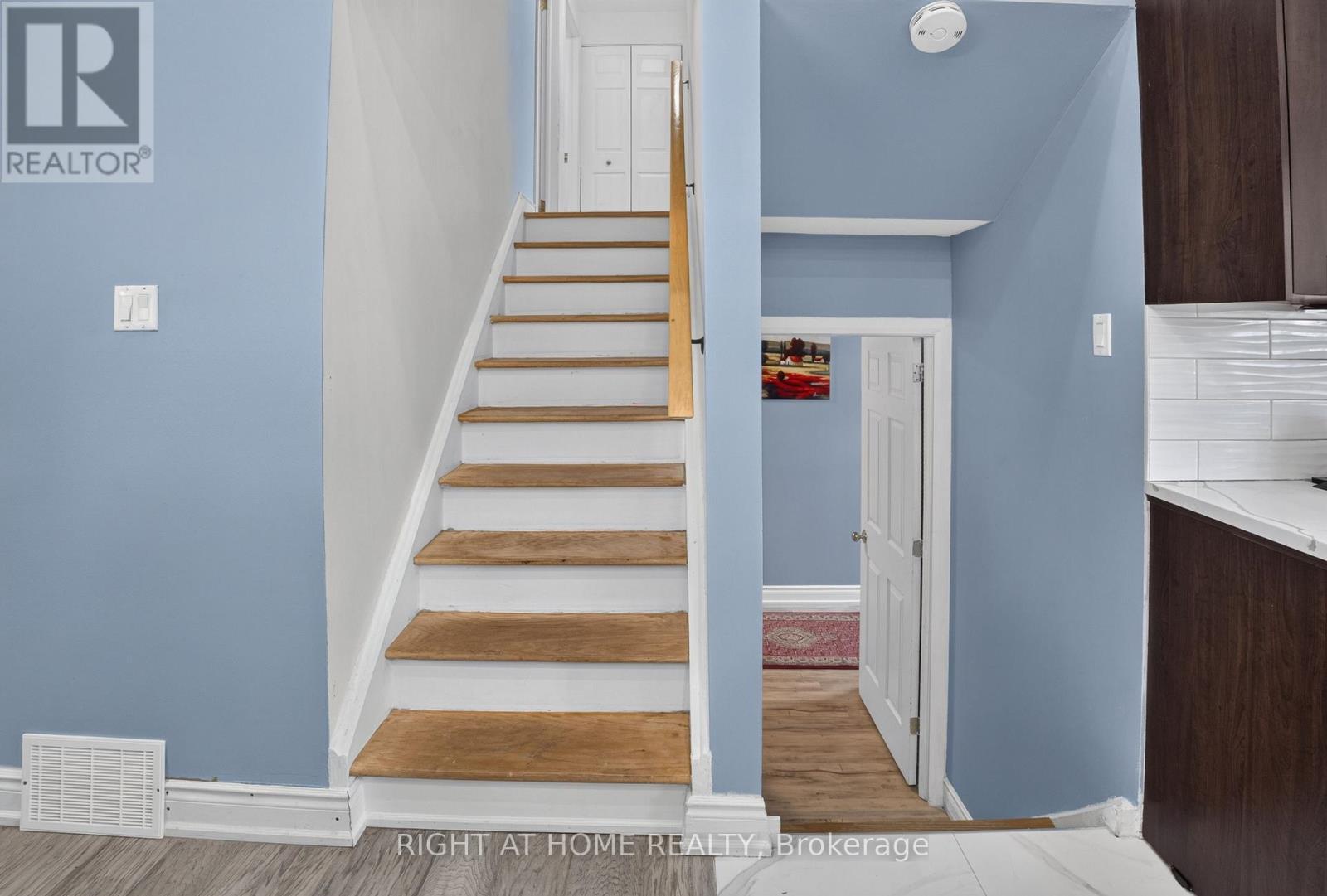 1385 Chartrand Avenue, Ottawa, ON - Indoor Photo Showing Other Room