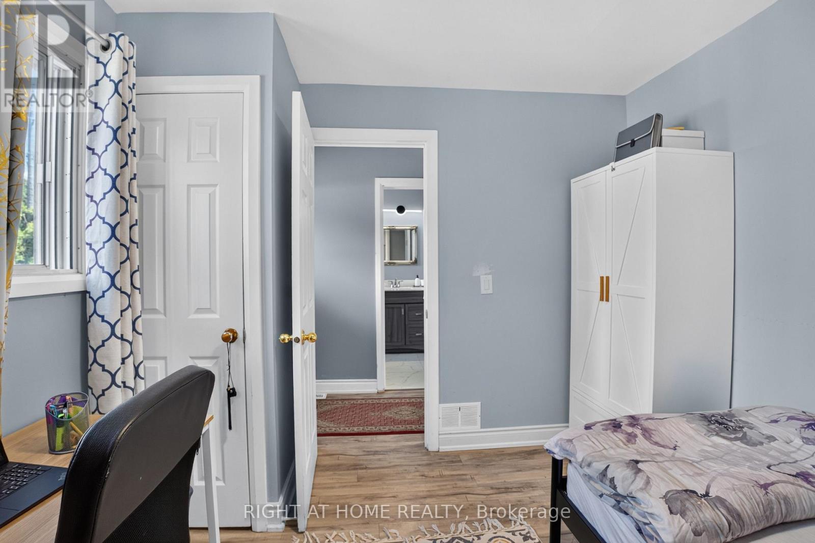 1385 Chartrand Avenue, Ottawa, ON - Indoor Photo Showing Bedroom
