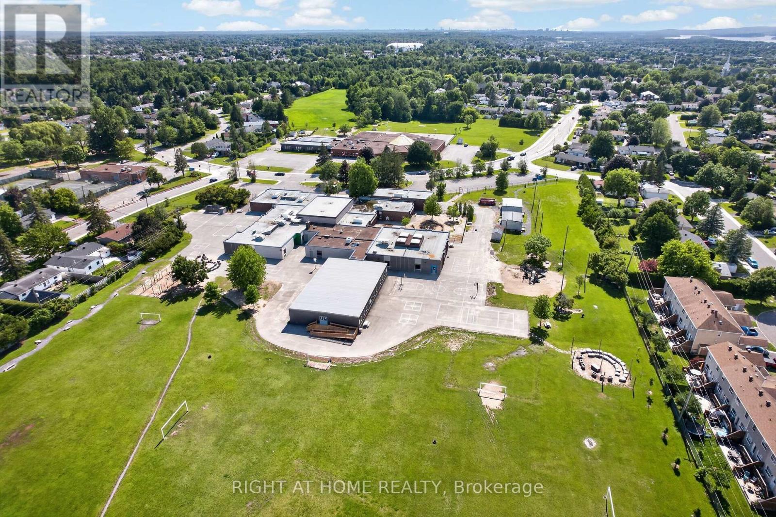 1385 Chartrand Avenue, Ottawa, ON - Outdoor With View